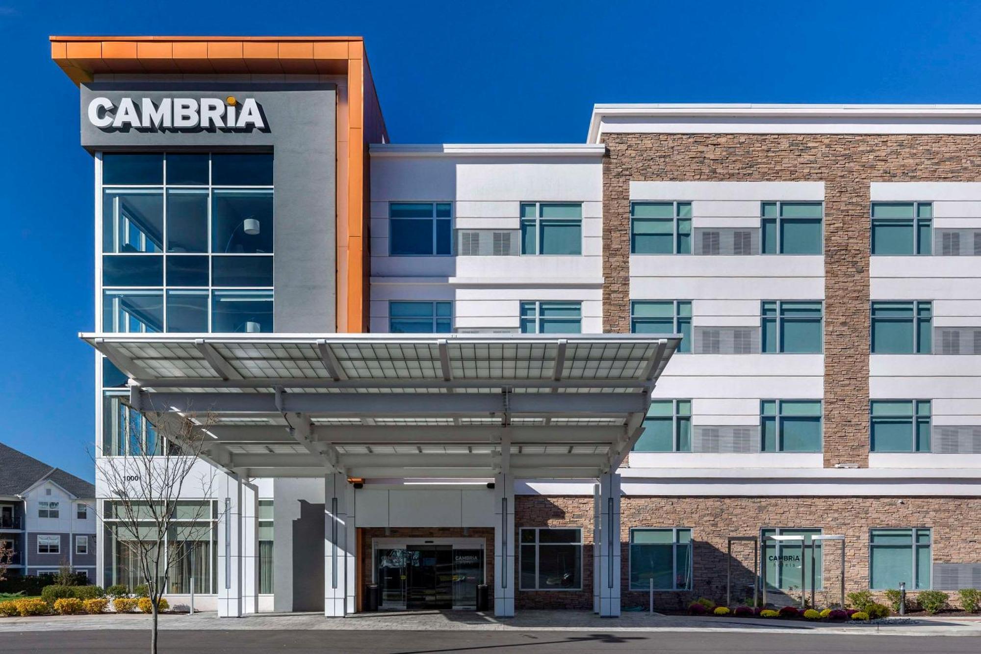 Cambria Hotel Manchester South Windsor Exterior photo